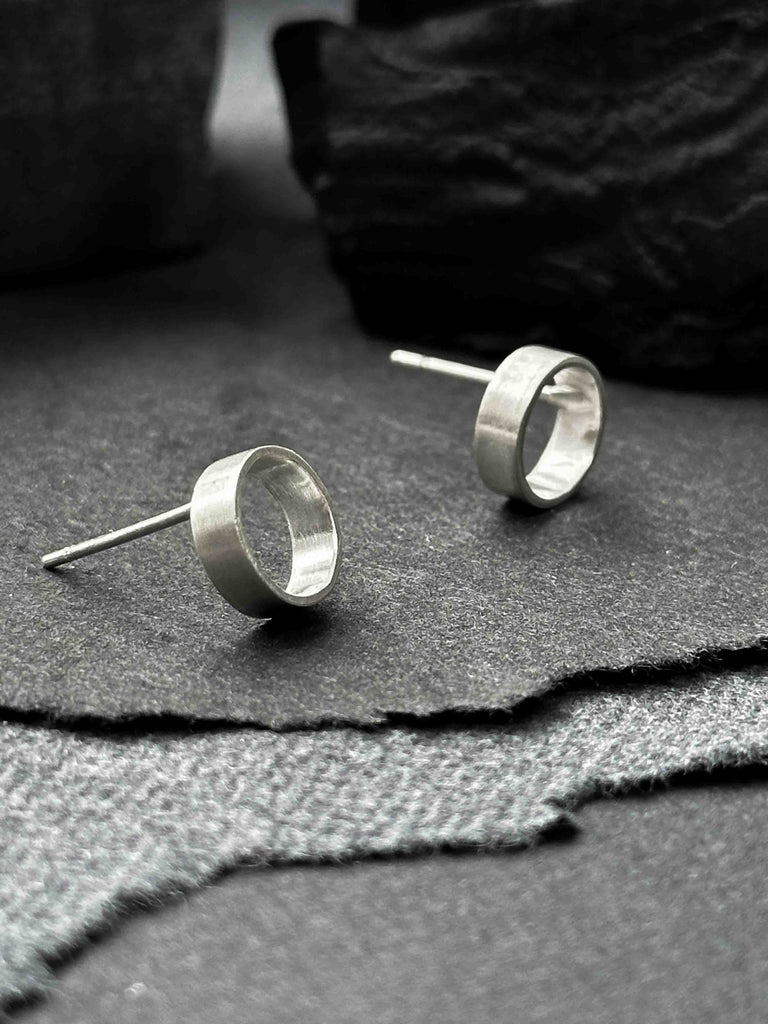 ARE YOU ALLERGIC TO SILVER EARRINGS?